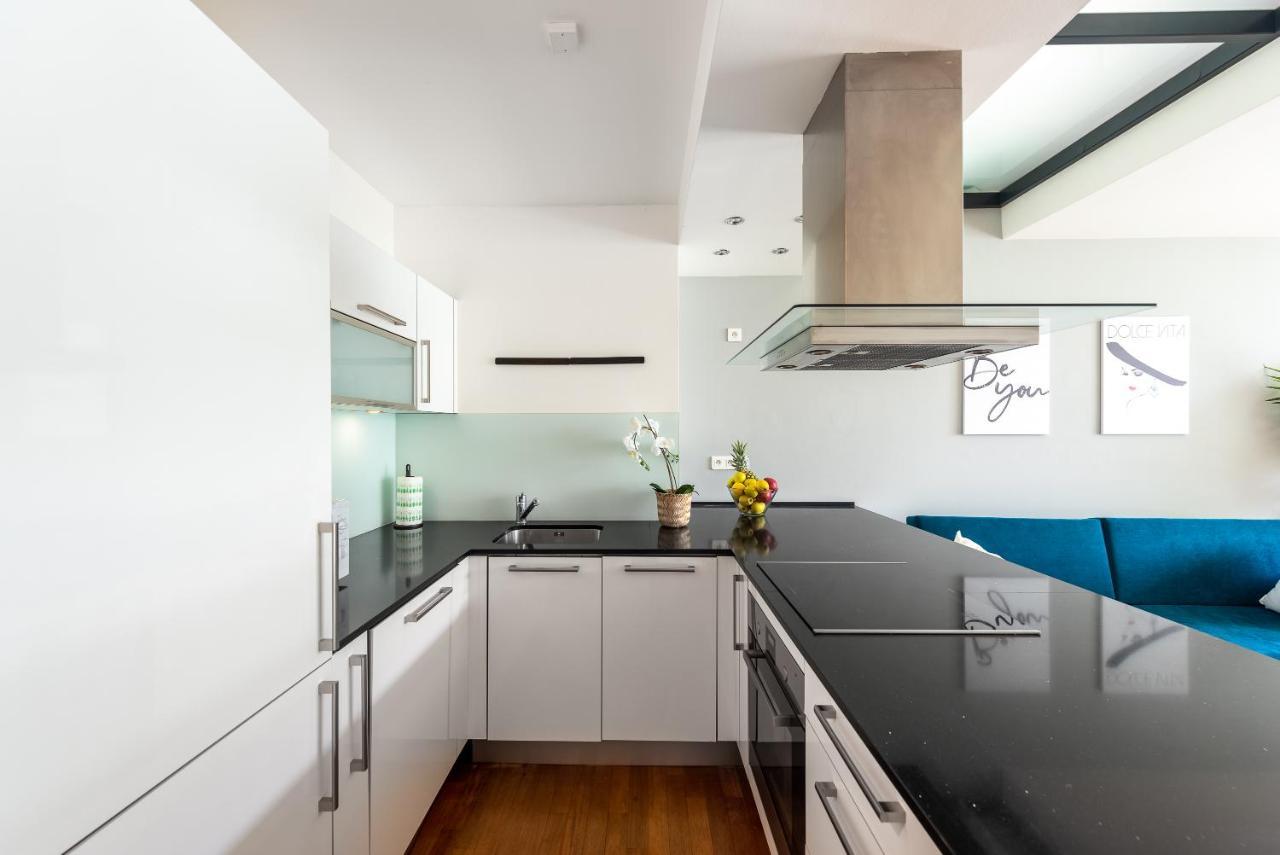 Apartment With Balcony And Parking Near The Prague Museum Praga Exterior foto