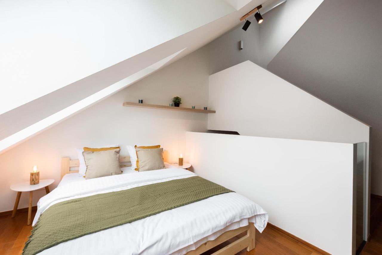 Apartment With Balcony And Parking Near The Prague Museum Praga Exterior foto