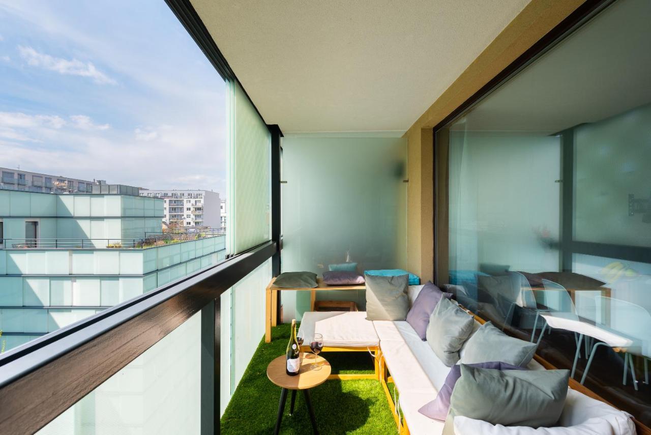 Apartment With Balcony And Parking Near The Prague Museum Praga Exterior foto
